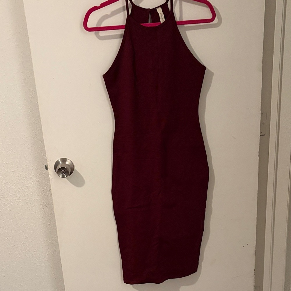 Elegant Burgundy Bodycon Dress